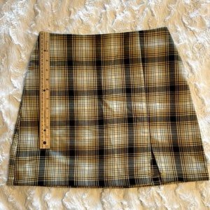 Urban Outfitters NEW Plaid Skirt, Small